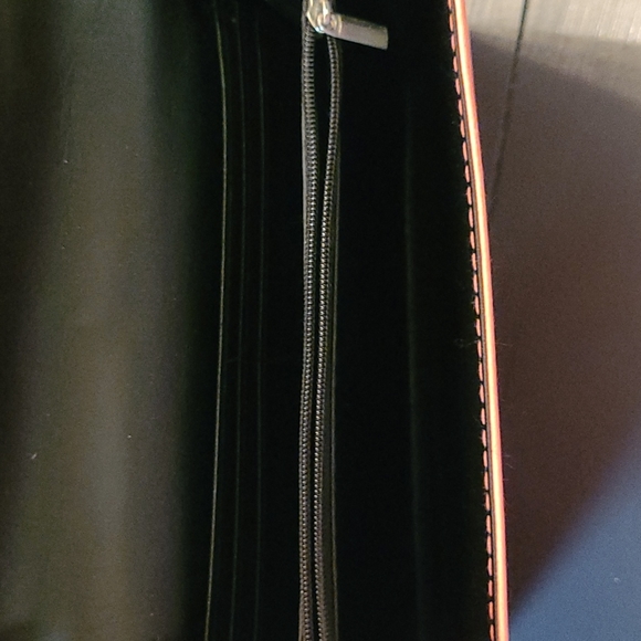 Spring Crossbody Purse Bundle (3) - Picture 10 of 15